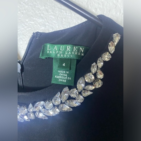 LAUREN RALPH LAUREN Beautiful Fitting Dress with Sequin Neckline sz 4 - Picture 4 of 4